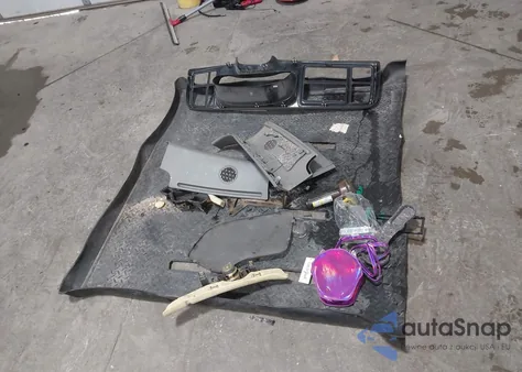 2002 Chevrolet Tahoe Ls from USA, damaged, VIN 1GNEK13Z02R246309